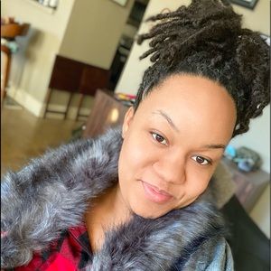 Meet your Posher, Christina